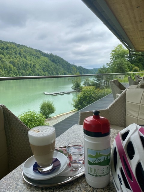 Coffee stop on Drau