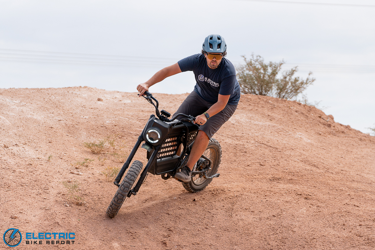 Ride1UP Revv1 DRT action dirt-2